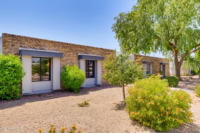 17446 N Boswell Blvd, Sun City, AZ 85373 - photo 3