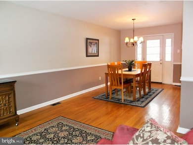 118 Dolly Ln, Chalfont, PA 18914 - photo 3