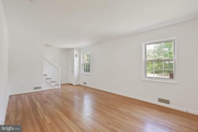 5812 Greenleaf Rd, Cheverly, MD 20785 - photo 5