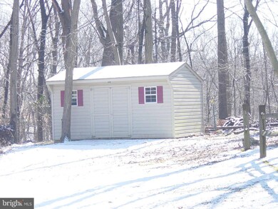 1073 King Arthur Ct, Sykesville, MD 21784 - photo 3