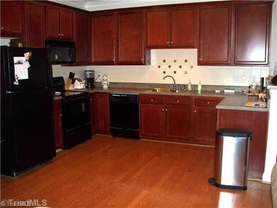 Kitchen. Awesome kitchen with hardwood floors, tile backsplash