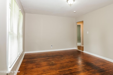 3613 Penway Ave, Louisville, KY 40211 - photo 4