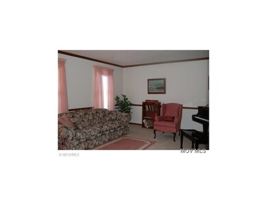 FORMAL LIVING