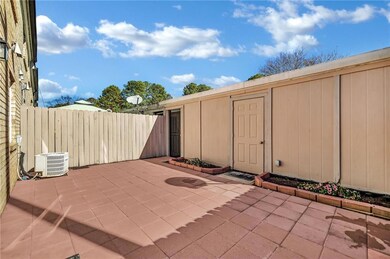 350 Winding River Dr unit F, Atlanta, GA 30350 - photo 5