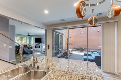 2275 N Heritage-11