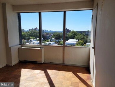 River Park unit N723, Washington, DC 20024 - photo 2