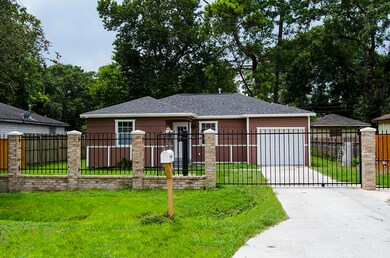 6605 Cathcart Dr, Houston, TX 77091 - photo 4
