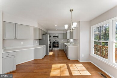 302 Commodore Cove, Stafford, VA 22554 - photo 3