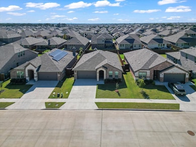 11436 Woody Creek Trail, Aubrey, TX 76227 - photo 2