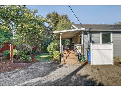 625 NE 6th Ave, Estacada, OR 97023 - photo 2