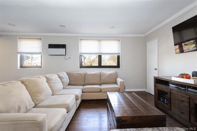 163-62 Willets Point Blvd unit Upper, Whitestone, NY 11357 - photo 6