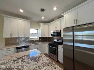 170 Edgegrove Ave unit 2, Staten Island, NY 10312 - photo 4