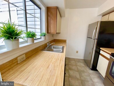 308 Lancaster Square, Sterling, VA 20164 - photo 5