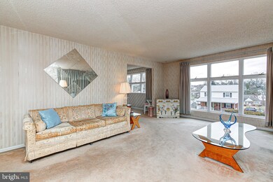 106 Greenbriar Ln, Havertown, PA 19083 - photo 5