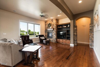 462 Napa Loop MLS-15