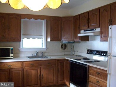 557 7th Ave, Swarthmore, PA 19081 - photo 4