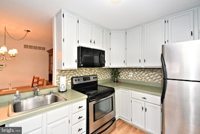 1808 Foxmeadow Cir unit CONDO 1808, Royersford, PA 19468 - photo 6