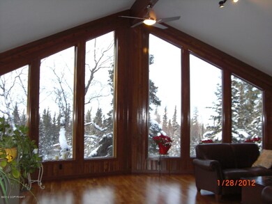 Great Room w/floor to ceiling windows