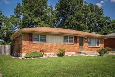 6015 Applegate Ln, Louisville, KY 40219 - photo 3