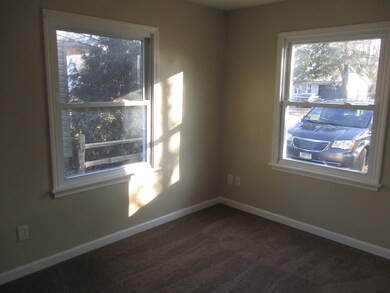 904 E Newkirk St, Tuscola, IL 61953 - photo 4