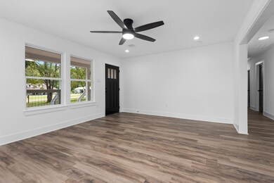 10834 Autumn Ln, Cleveland, TX 77328 - photo 7