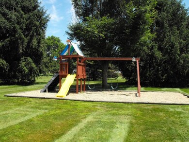 4973 Hunters Glen, La Porte, IN 46350 - photo 3