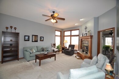 7719 SW 27th St, Topeka, KS 66614 - photo 5