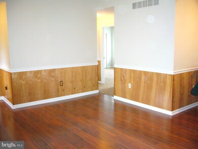 1303 Fairbourne Ct unit 1303, Lansdale, PA 19446 - photo 2