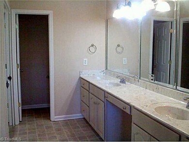 3067 Brookside Ct, Asheboro, NC 27205 - photo 6