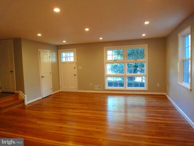 1307 Brixton Rd, Baltimore, MD 21239 - photo 4