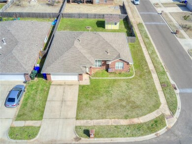 1113 Falco Concolor Dr, Norman, OK 73072 - photo 3