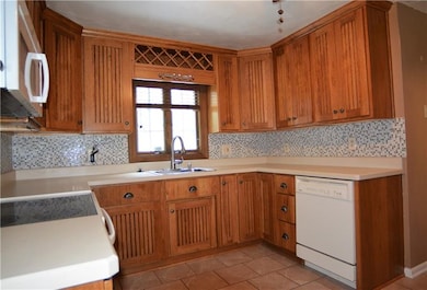 Endless counter space allows for easy meal prep an