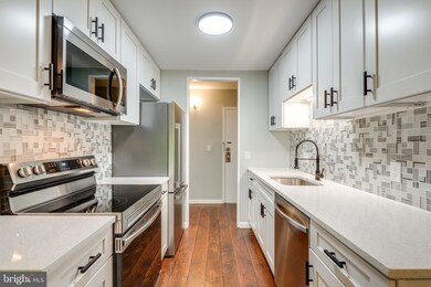 2210 Castle Rock Square unit 12C, Reston, VA 20191 - photo 3