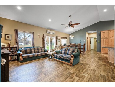 12_36413_Rush_Lake12_mls