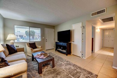 13653 N Newcastle Dr, Sun City, AZ 85351 - photo 6