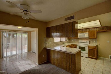 Kitchen Eating Areas