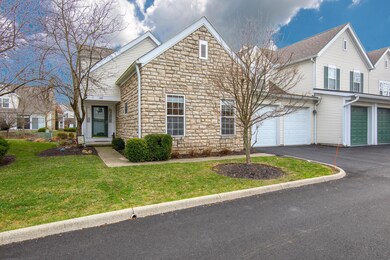329 Sycamore Woods Ln unit 329, Columbus, OH 43230 - photo 3