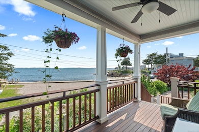 Covered Front Porch overlooking the beach.