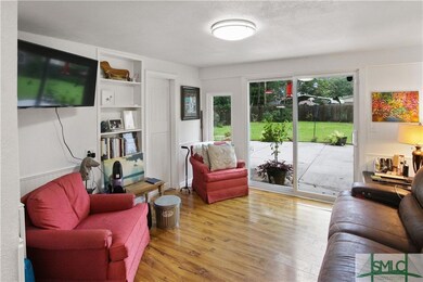 Sunroom/tv room