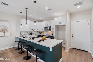 1642 E Monte Vista Rd unit 7, Phoenix, AZ 85006 - photo 4