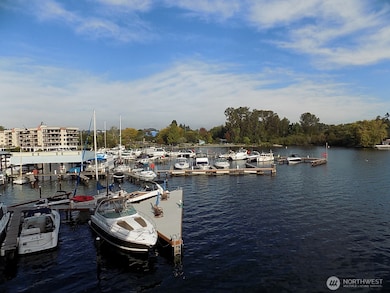 Spinnaker Bay unit 311, Seattle, WA 98118 - photo 3