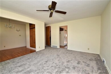 6045 Dunham Rd, Maple Heights, OH 44137 - photo 3