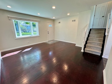 860 S Spring Rd, Elmhurst, IL 60126 - photo 6