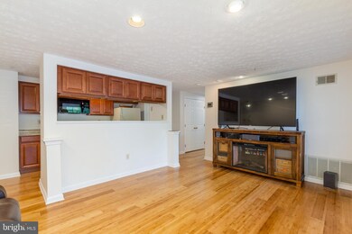 7668 Gladstone Rd unit 1, Windsor Mill, MD 21244 - photo 5