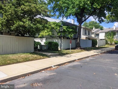 5816 Harness Ct, Columbia, MD 21044 - photo 2