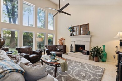 10043 Cedar Creek Dr, Houston, TX 77042 - photo 5