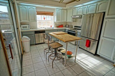 4080 Aviation Way, Rosamond, CA 93560 - photo 4