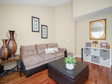 8089 Kilkelly Ln S, Jacksonville, FL 32244 - photo 4