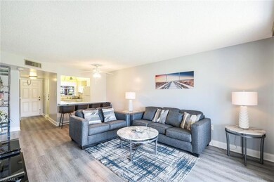 300 Forest Lakes Blvd unit 102, Naples, FL 34105 - photo 3