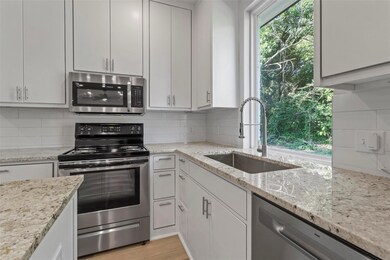 1112 W Elm St, Denison, TX 75020 - photo 4